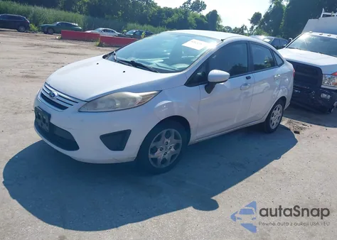 2013 Ford Fiesta S z USA, uszkodzony, nr VIN 3FADP4AJ7DM184180